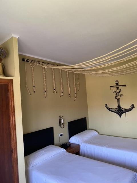 Hotel Bayona Baiona Bagian luar foto