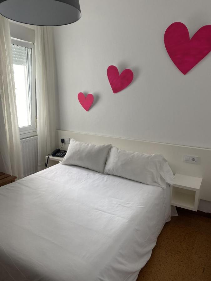 Hotel Bayona Baiona Bagian luar foto
